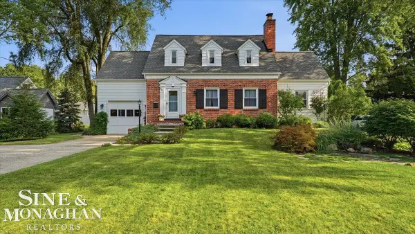 304 Brown ST, St, MI 48079