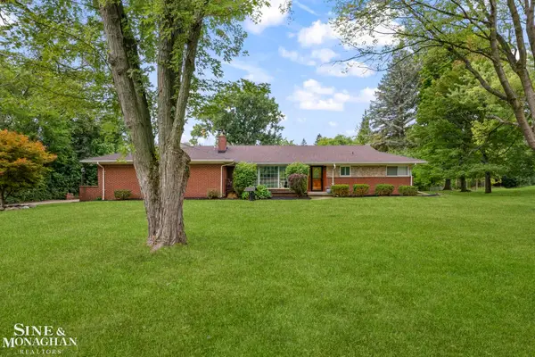 25631 Springbrook DR, FarmingtonHills, MI 48336
