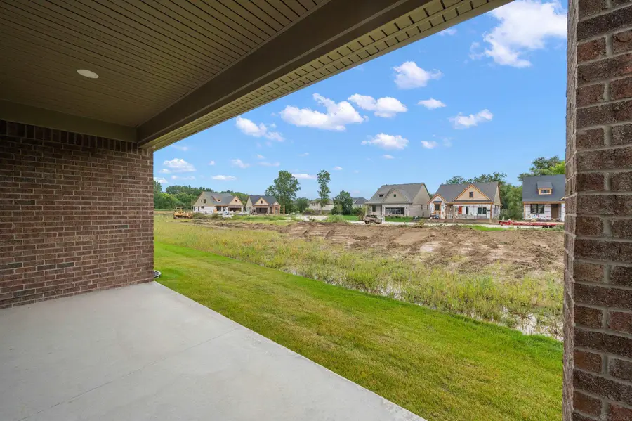 5908 Willow Grove DR, Troy, MI 48085 - #3