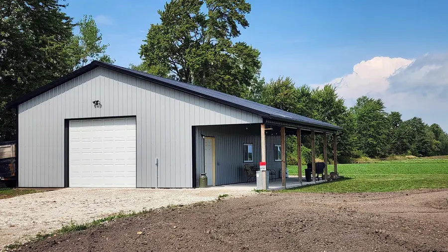 16106 Turner RD, Lynn, MI 48097 - #3