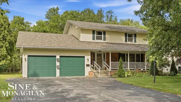 137 E Meldrum CIR, St, MI 48079