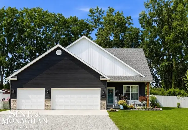 9400 Folkert RD, Clay, MI 48001