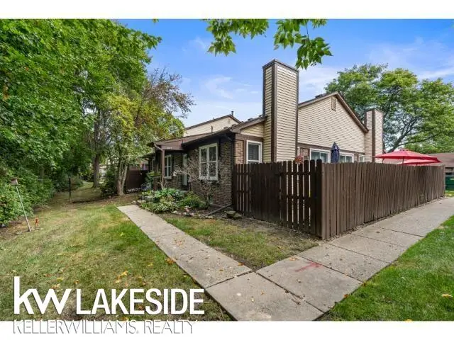 35317 Bristlecone DR, Clinton Township, MI 48035 - #2