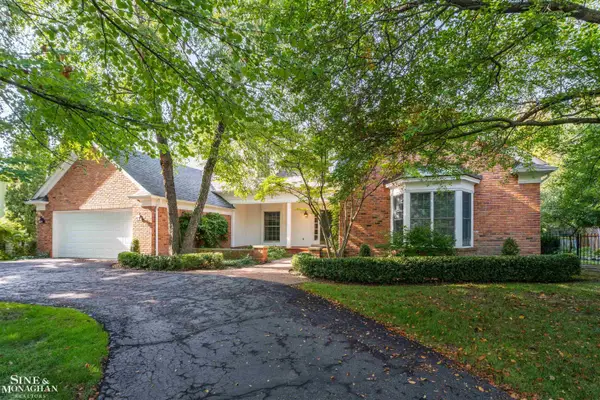 159 Cloverly RD, GrossePointeFarms, MI 48236