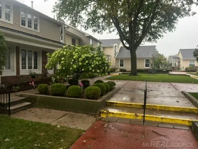 3551 Crooks RD, Royal Oak, MI 48073 - #3