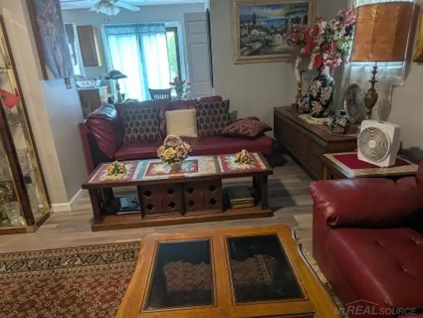 47546 Roland ST, Utica, MI 48317 - #3