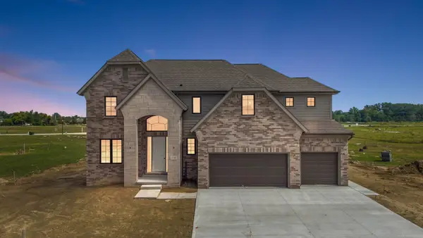 54740 Palomino DR, ShelbyTwp, MI 48316