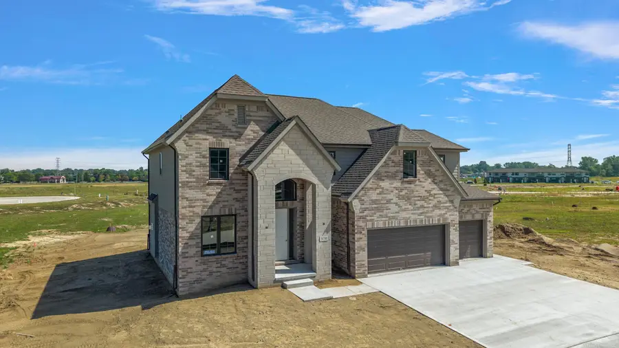 54740 Palomino DR, Shelbytwp, MI 48316 - #2