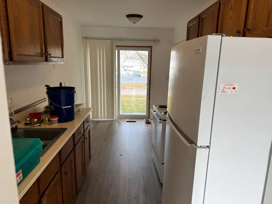 8602 Kaltz ST, Center Line, MI 48015 - #3