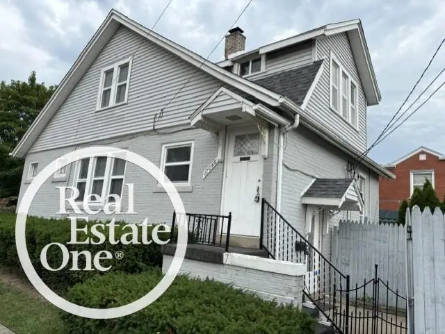 713 Saint Clair ST, Grosse Pointe, MI 48230 - #3