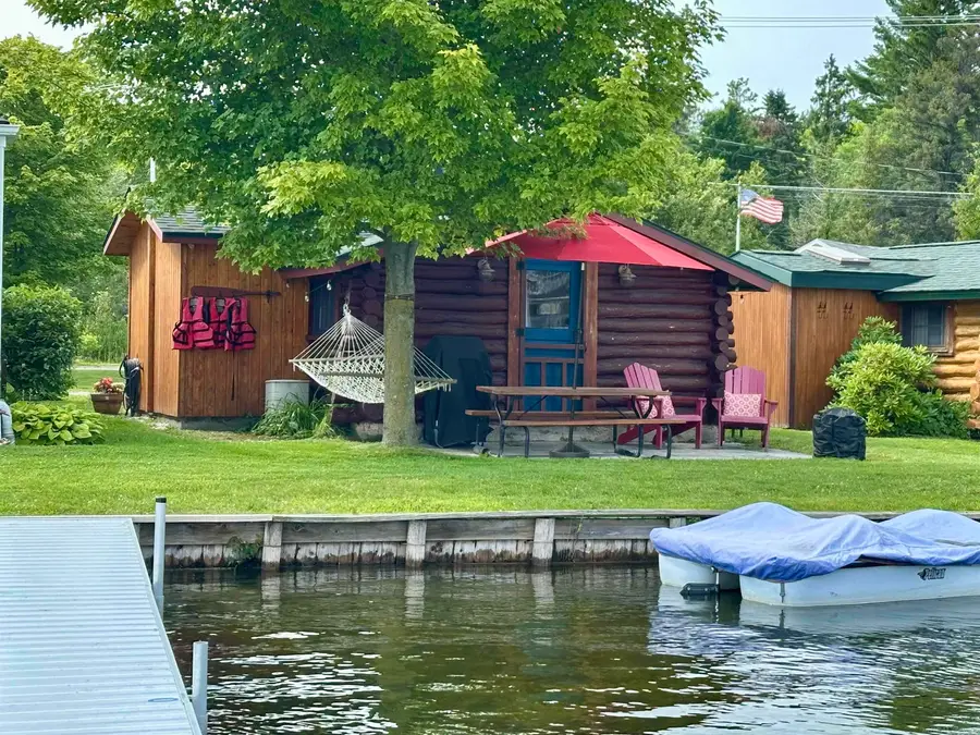 4077 Oden RD, Alanson, MI 49706 - #3