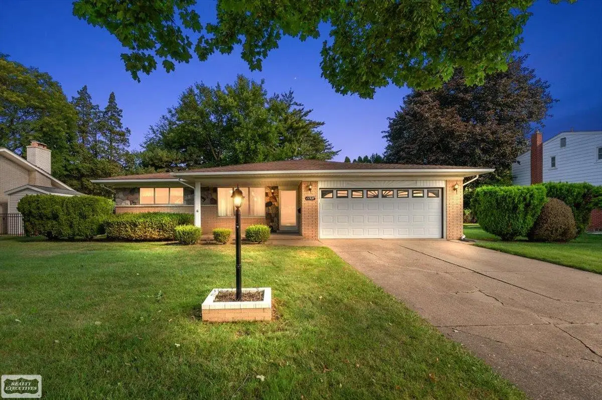 11537 Arden DR, Warren, MI 48093 - #1