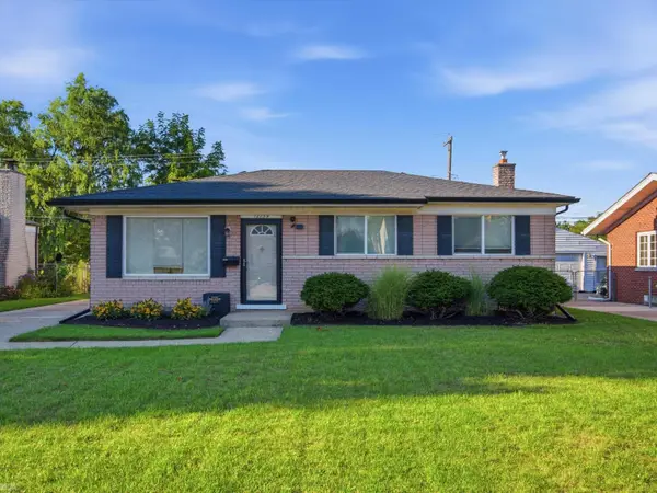12139 Brougham DR, SterlingHeights, MI 48312