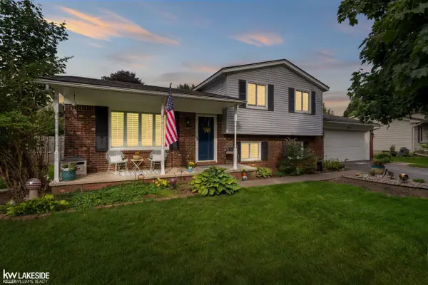 1168 Keble LN, Oxford, MI 48371