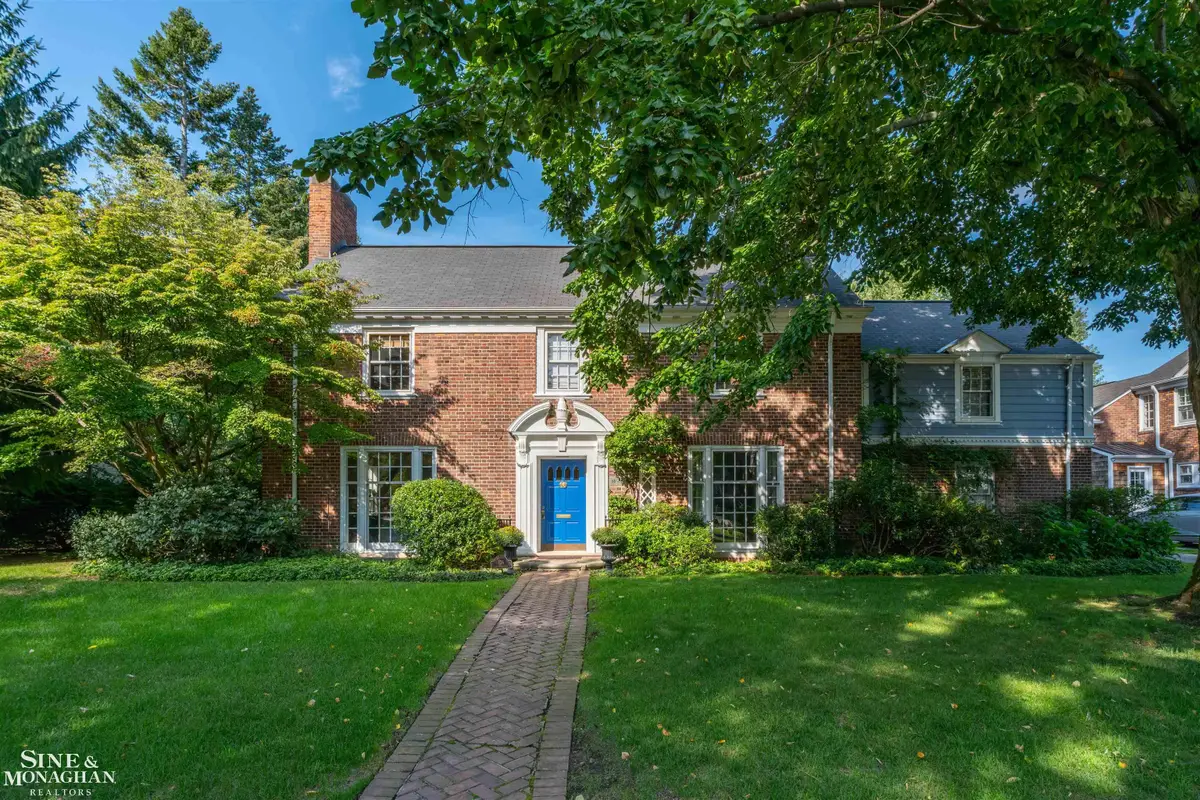 124 Merriweather RD, Grosse Pointe Farms, MI 48236 - #1