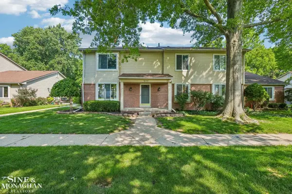 38153 JEFFERSON AVE, HarrisonTownship, MI 48045