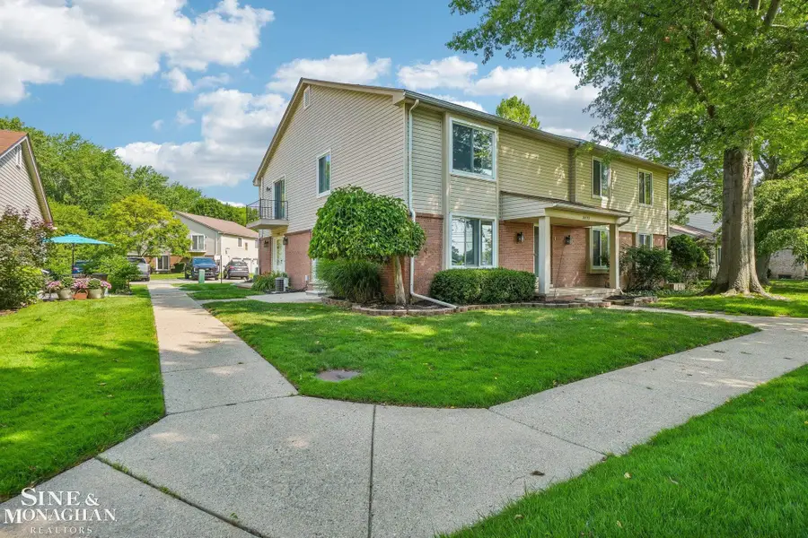 38153 JEFFERSON AVE, Harrison Township, MI 48045 - #2