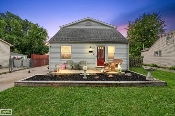 29245 Coolidge ST, Roseville, MI 48066