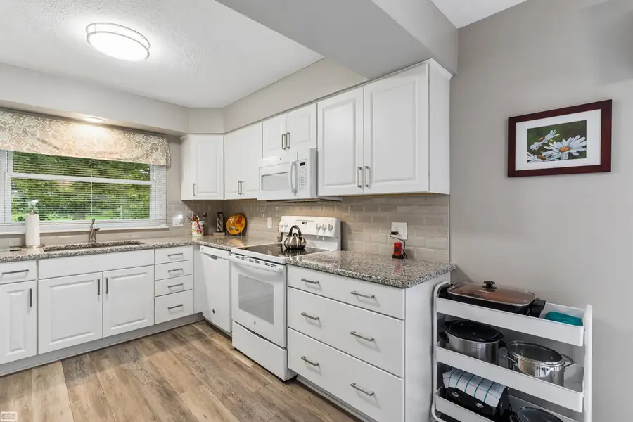 73710 Floral ST, Armada, MI 48005 - #3