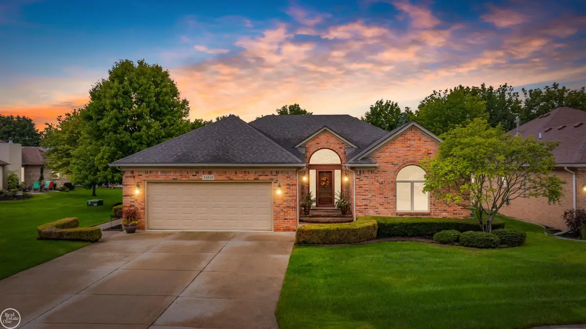 41813 Fairmouth Park DR, Clinton, MI 48038 - #1