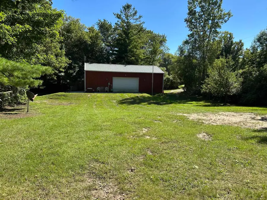 7366 Yale RD, Lexington, MI 48450 - #2