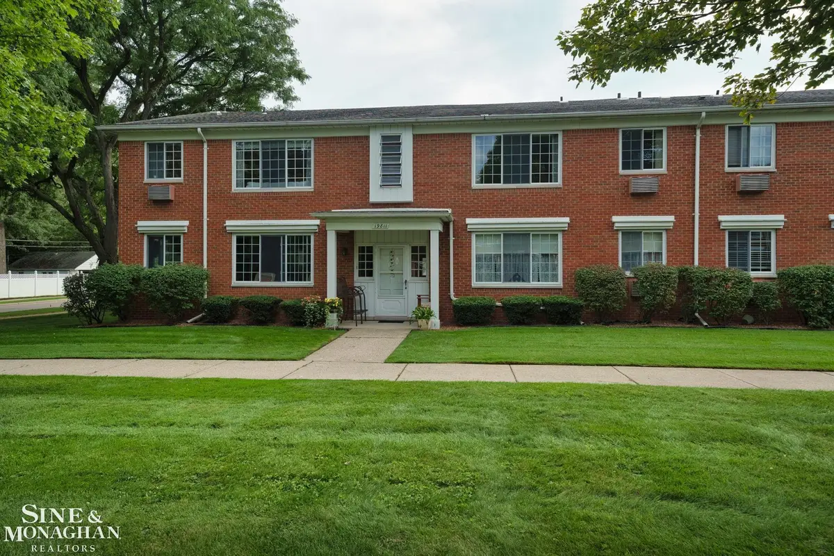 19811 Arthur AVE, Harper Woods, MI 48225 - #1