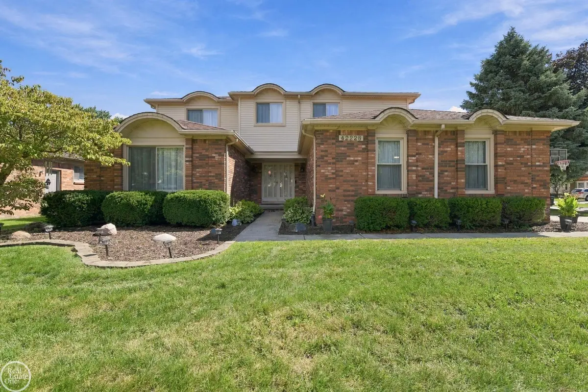 42228 Fulton CT, Sterling Heights, MI 48313 - #1