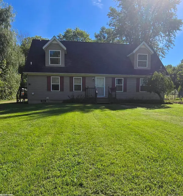 4431 County Line  RD, Casco, MI 48064