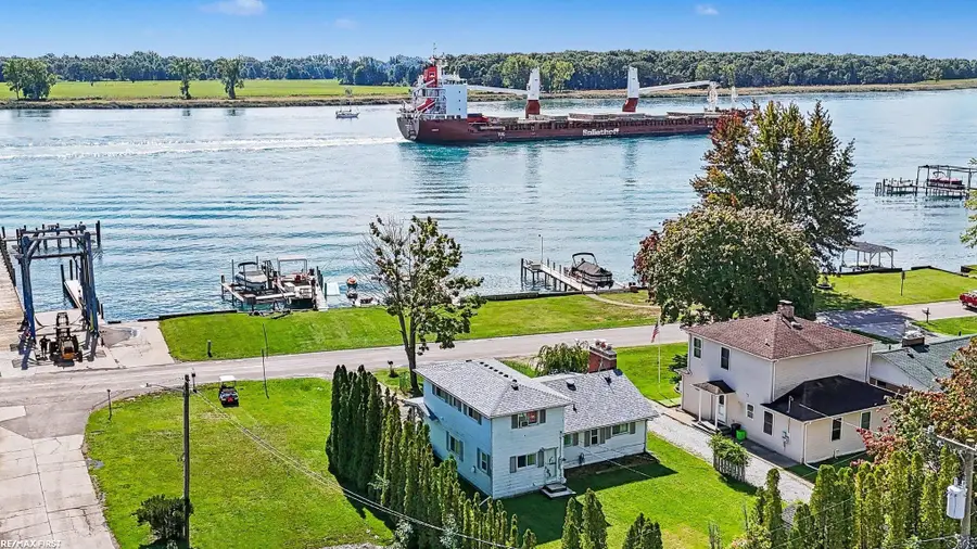 3280 S Channel DR, Harsens Island, MI 48028 - #2