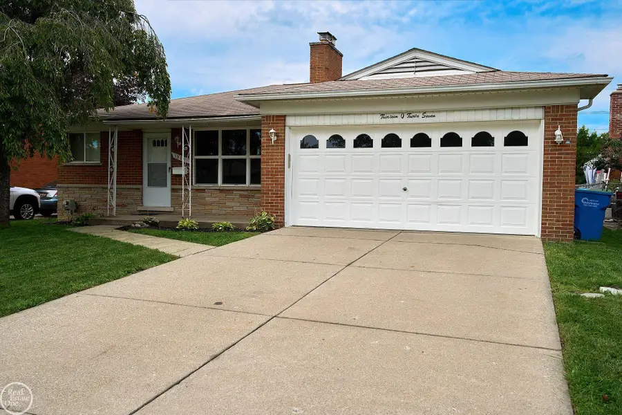 13037 Champaign AVE, Warren, MI 48089 - #2