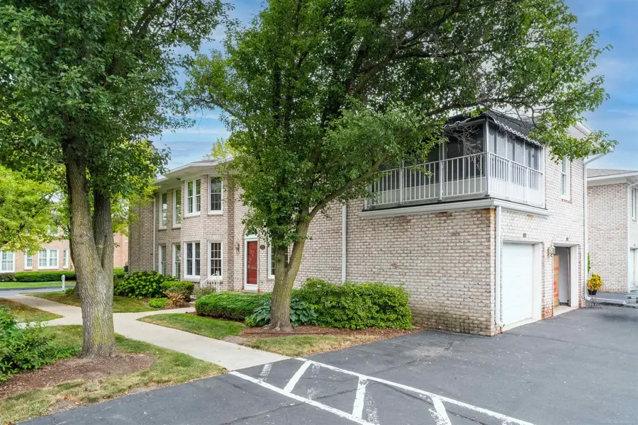 172 Windwood Pointe AVE, Saint Clair Shores, MI 48080 - #2