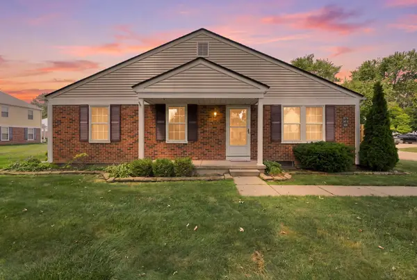 24729 Meadow Creek, HarrisonTownship, MI 48045
