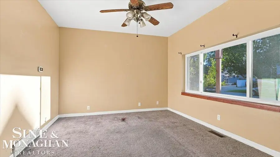 419 14th ST, Port Huron, MI 48060 - #3