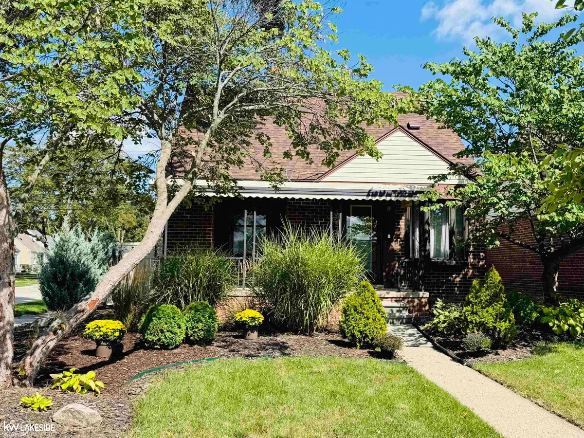 18674 Carlysle ST, Dearborn, MI 48124 - #1