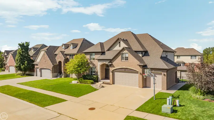 21961 Pinder CT, Macomb, MI 48044 - #3