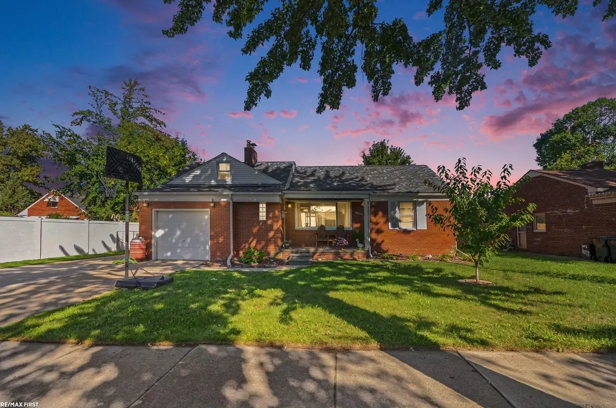 28408 Hughes ST, Saint Clair Shores, MI 48081 - #1