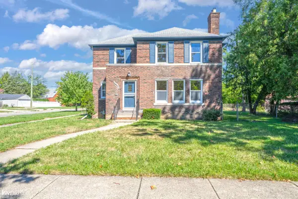 16001 Collingham, Detroit, MI 48205