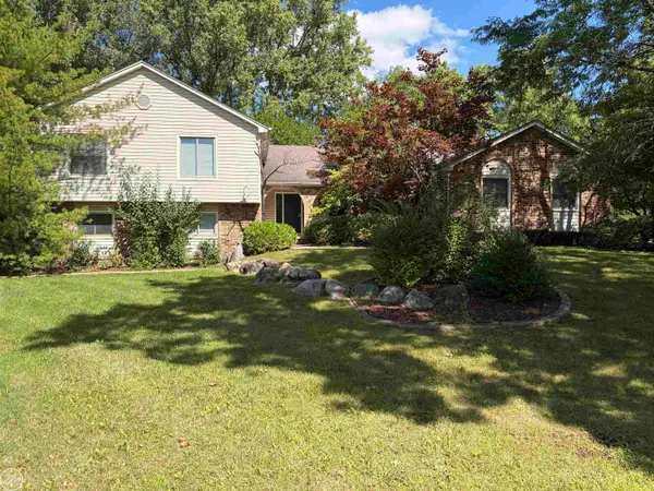 1728 Hiview CT, BloomfieldHills, MI 48302