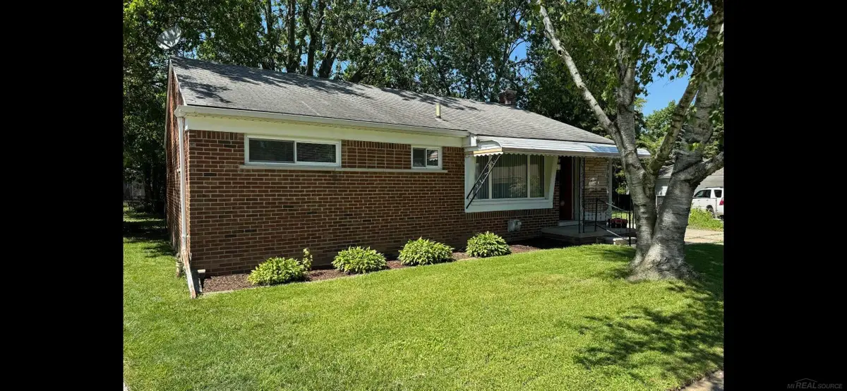 10 Shiawassee CIR, Mount Clemens, MI 48043 - #1