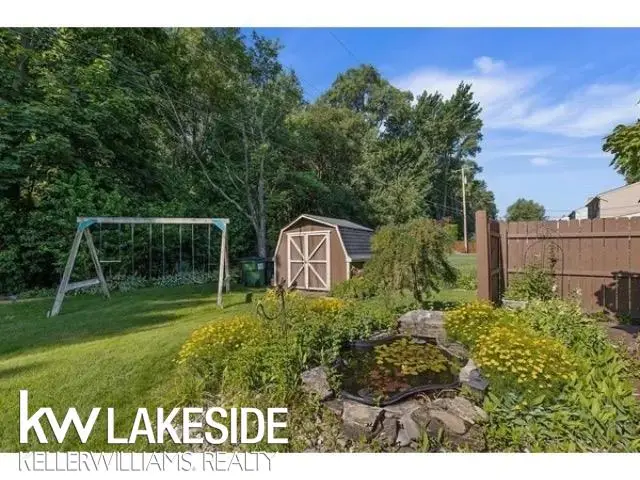 8698 Hedgeway DR, Shelby, MI 48317 - #3