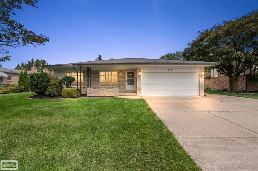 5075 Caraway DR, Sterling Heights, MI 48314 - #2