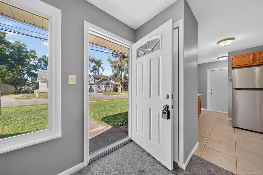 806 Blaine AVE, Pontiac, MI 48340 - #2