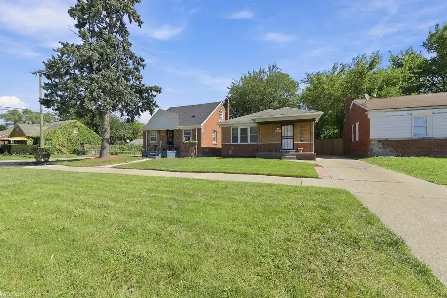 18104 Runyon ST, Detroit, MI 48234 - #2