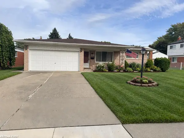 33628 Chatsworth DR, SterlingHeights, MI 48312