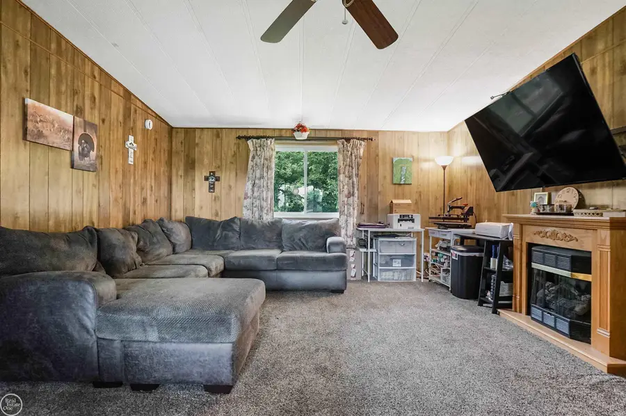 2547 Maple ST, Deckerville, MI 48427 - #3