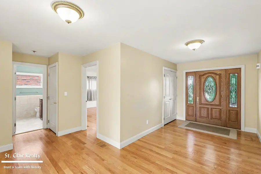 843 N Riverside AVE, Saint Clair, MI 48079 - #2