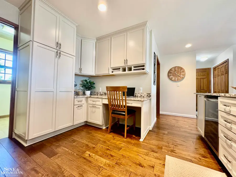 601 N Riverside AVE, Saint Clair, MI 48079 - #3