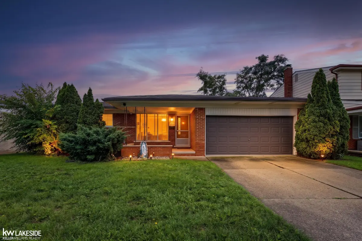 14632 Alger AVE, Warren, MI 48088 - #1