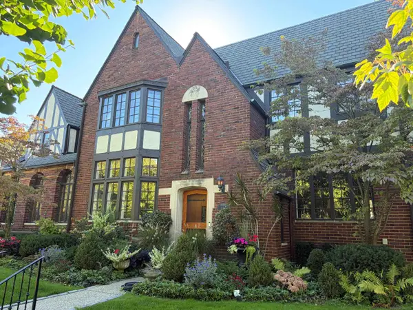 16818 Saint Paul, GrossePointe, MI 48230