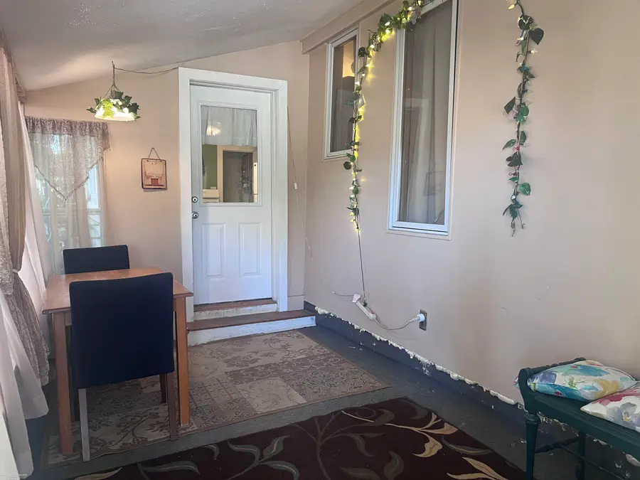 51 Juniper ST, Auburn Hills, MI 48326 - #2